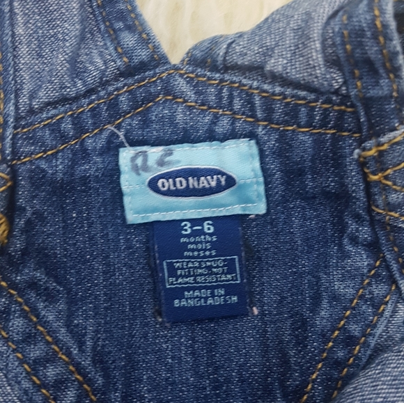 Old navy overall pant  3 to 6 months - Picture 5 of 5